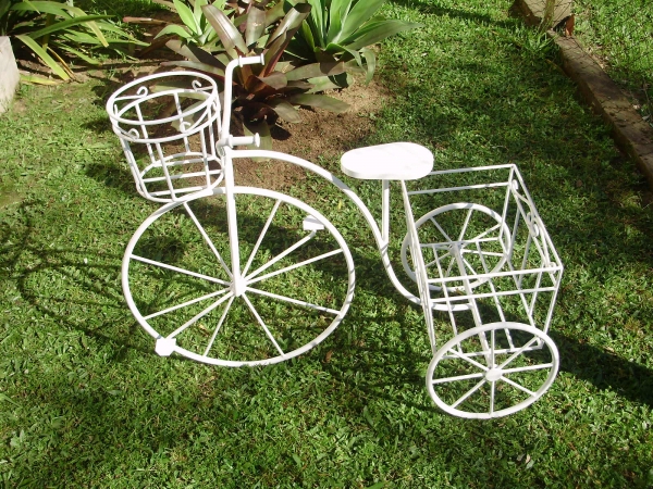 BICICLETA FLOREIRA COM 2 FLOREIRAS